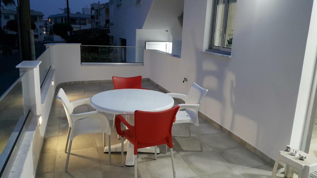 Chris'S Holiday Apt - Ayia Napa Apartment Exterior photo