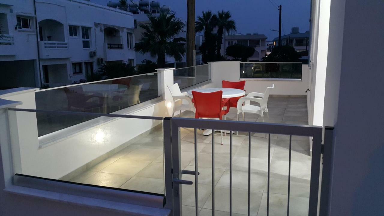 Chris'S Holiday Apt - Ayia Napa Apartment Exterior photo